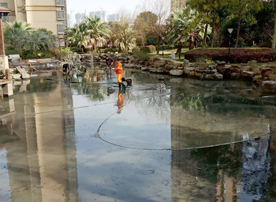荔浦景观池淤泥清理